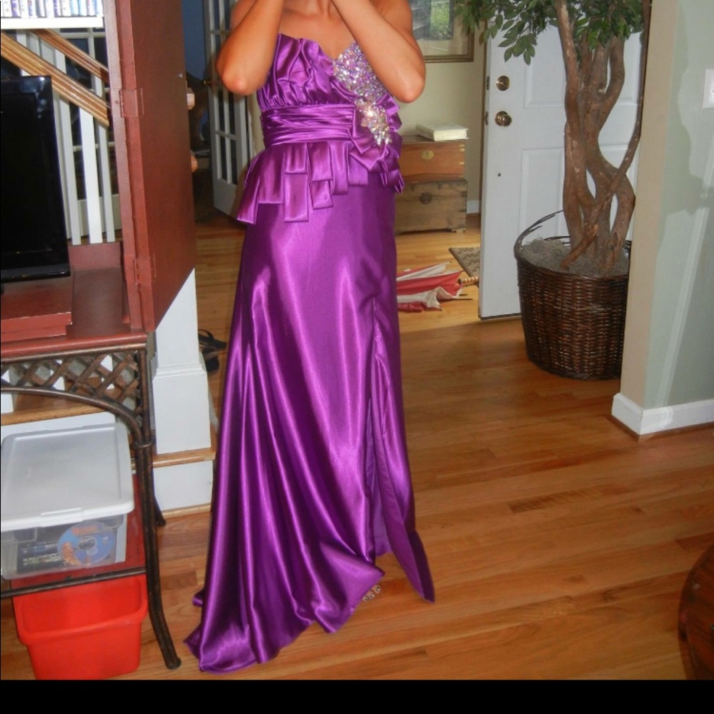 Prom dress for sale purple size 6